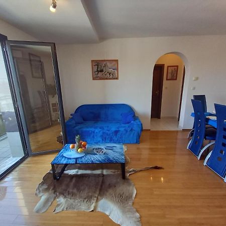 Iva Apartman Pula Exterior foto