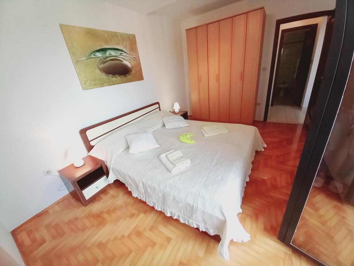 Iva Apartman Pula Exterior foto